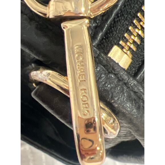 Michael Kors Black Leather Satchel + Brand New Passport Holder/Wallet - Picture 9 of 17